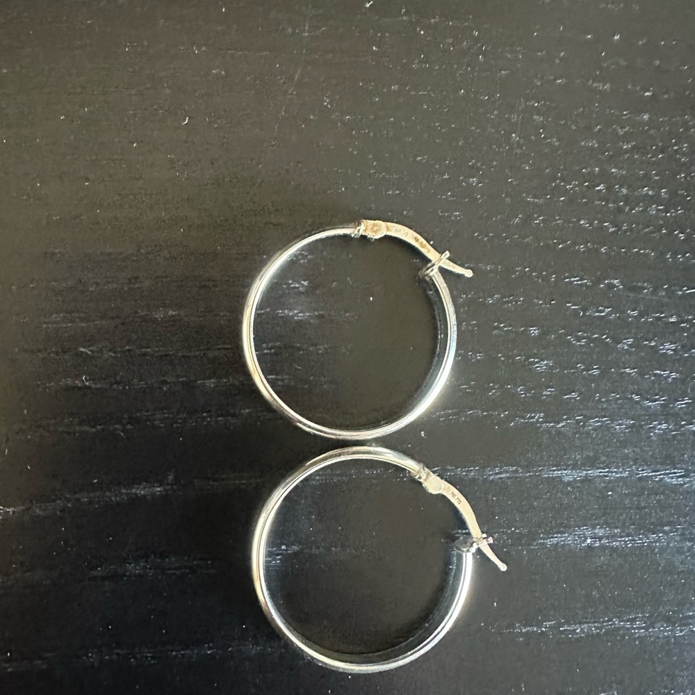 Silver medium size hoop earrings
